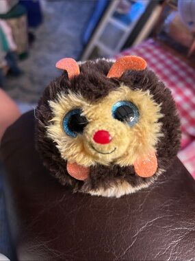 Ty Beanie Ball Puffies ,  Zinger the Bumblebee!  EUC
